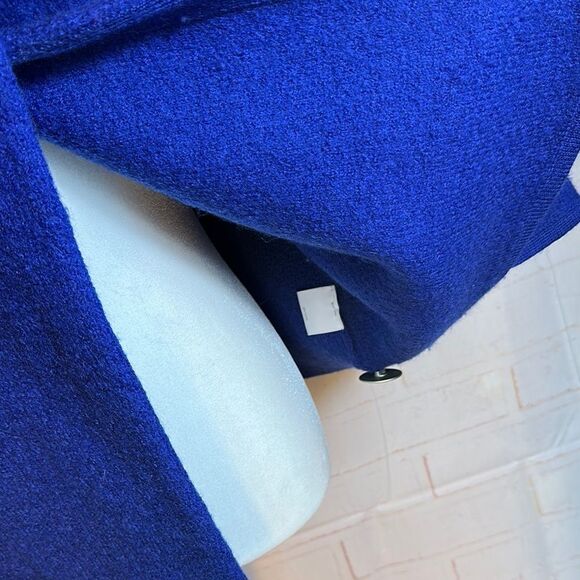 Covington Blue Cape Sweater Elegant Design - Picture 5 of 10